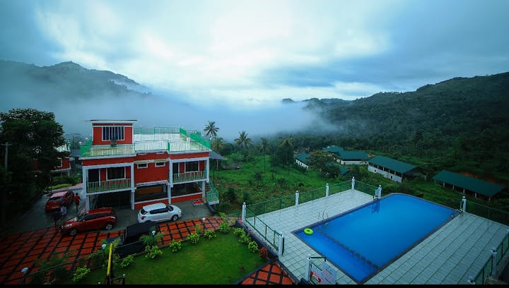 Thrissur to Kakkadampoyil